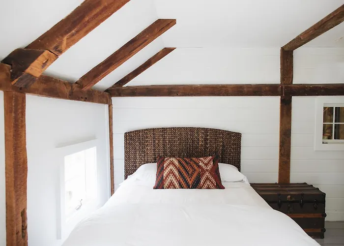 Squire Tarbox Inn
